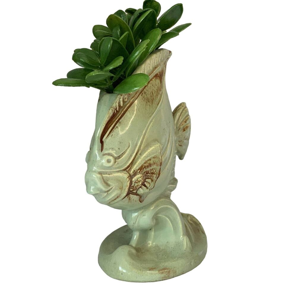 Angle Fish #1814 Vase Green & Tan Metlox Pottery Designed By C Romanelli Vintage